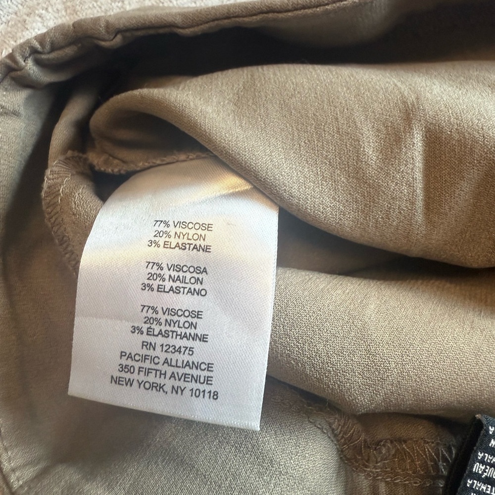 Ellen Tracy Trousers - Picture 4 of 8